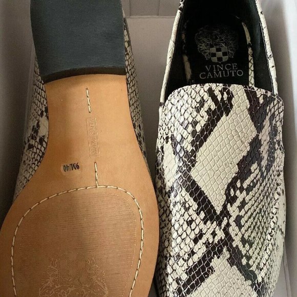 Women's Vince Camuto Snake Skin Flats Size 9 NIB - Picture 5 of 9